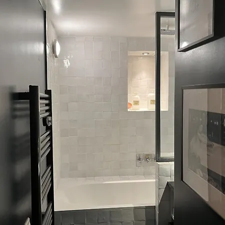 Spacious Duplex With Tasteful Decor